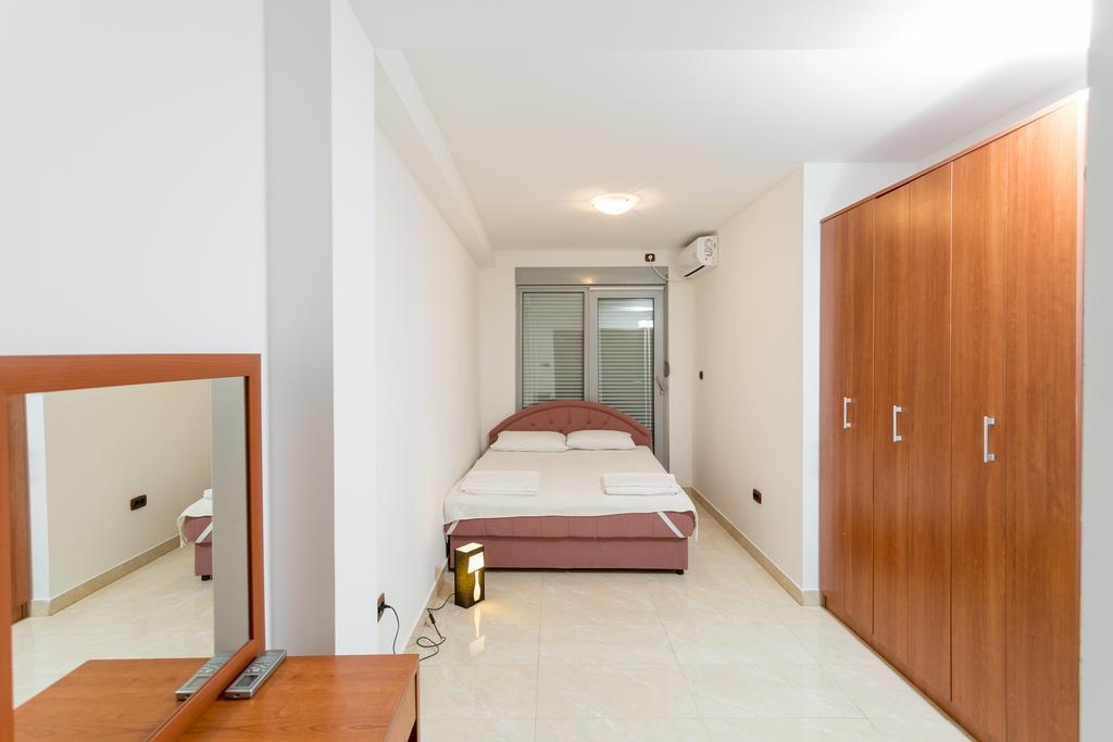 Adriatic Raf Apartments Budva Extérieur photo